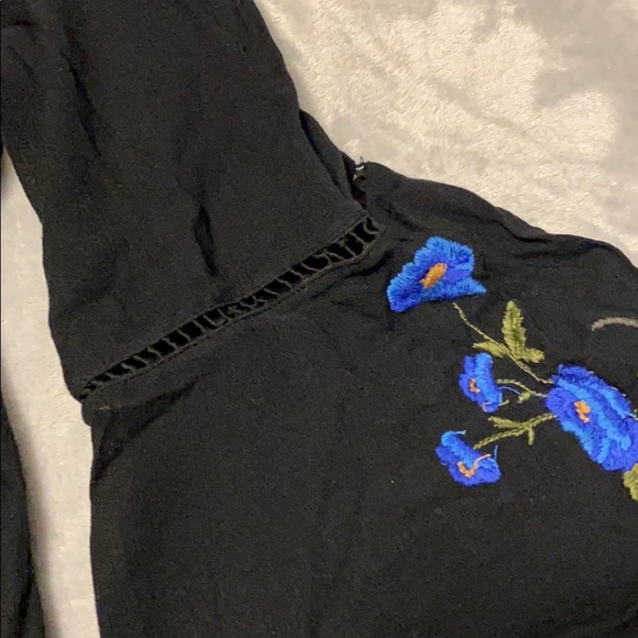 American Eagle Top - Picture 7 of 8